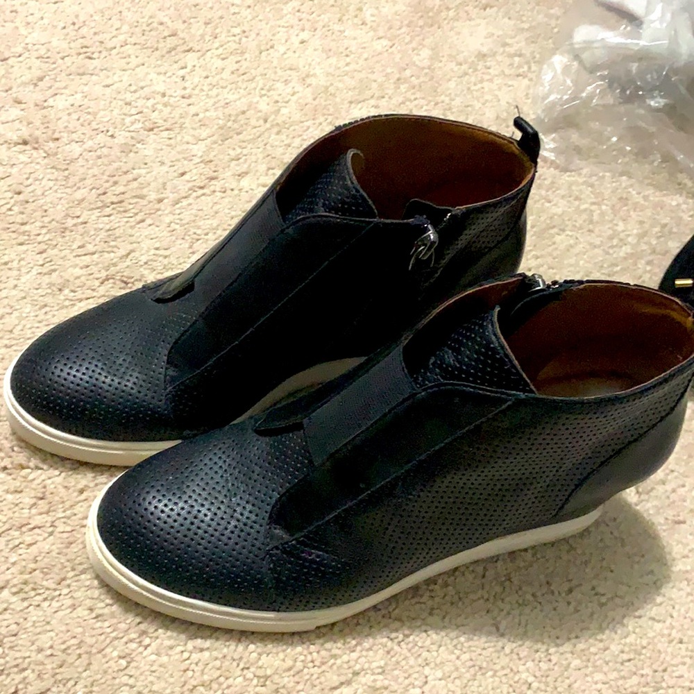 L. Paolo leather ankle boot wedges.
